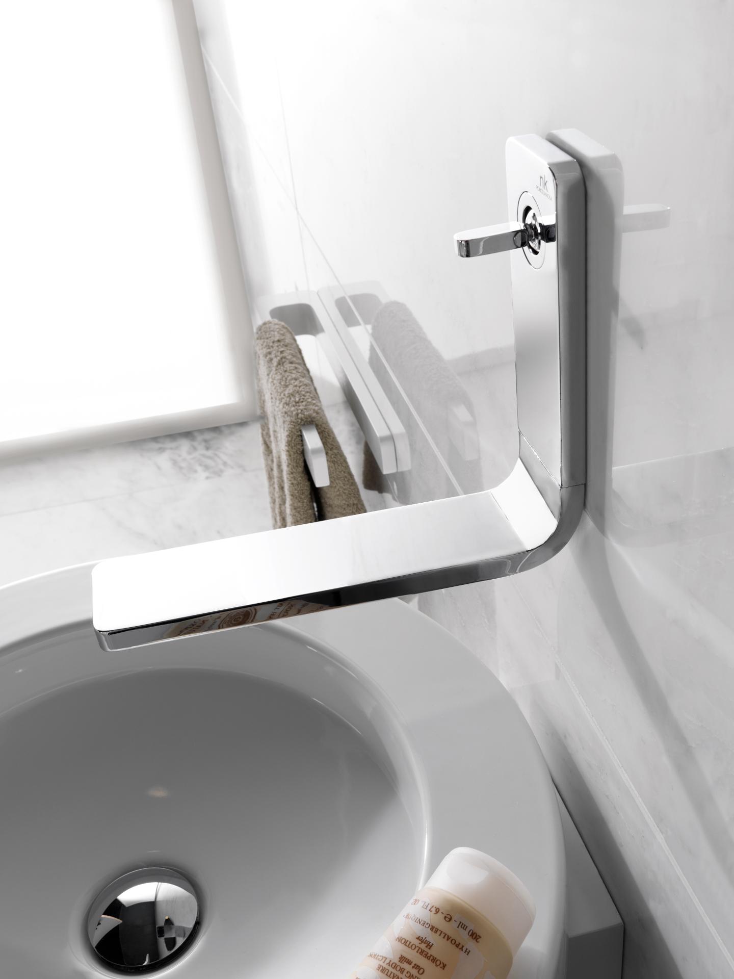 LOUNGE WALL MOUNTED BASIN MIXER смеситель