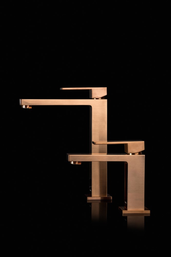 Смеситель для умывальника высокий Qubic Copper Brushed