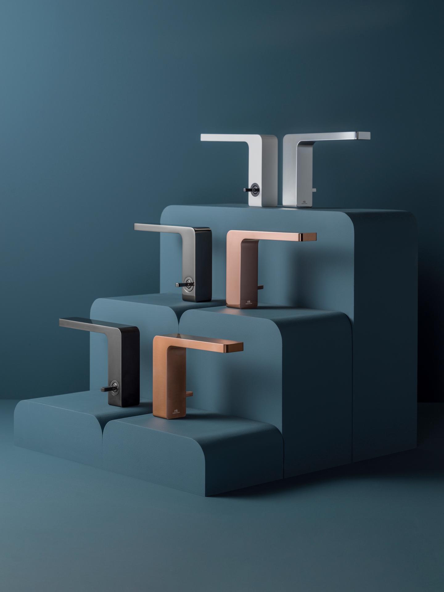 LOUNGE BASIN MIXER TITANIUM смеситель