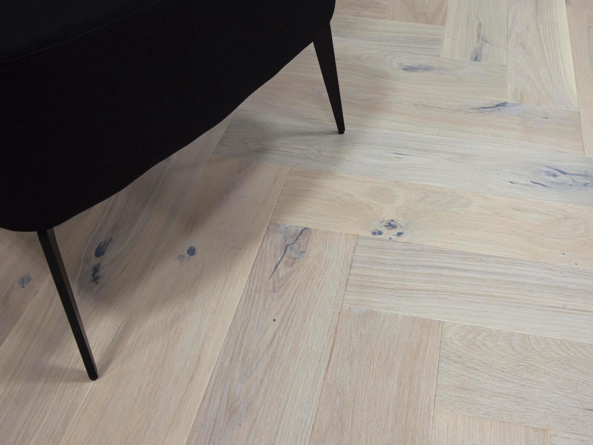 CLASSIC 1L HERRINGBONE ASH паркет 13X72,5X1,4
