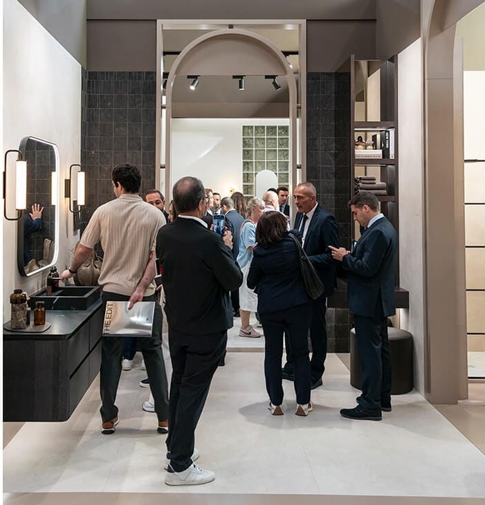 Ванная зона на стенде Porcelanosa, Cersaie 2026